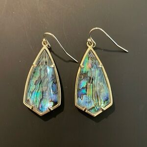Kendra Scott Carla Earrings Abalone, EUC